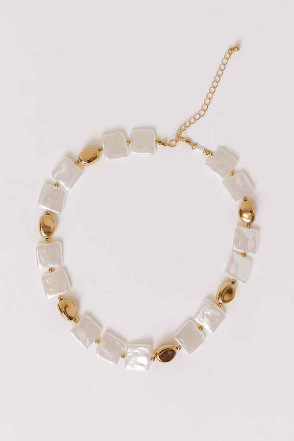 Classy and Chic Necklace Product Image