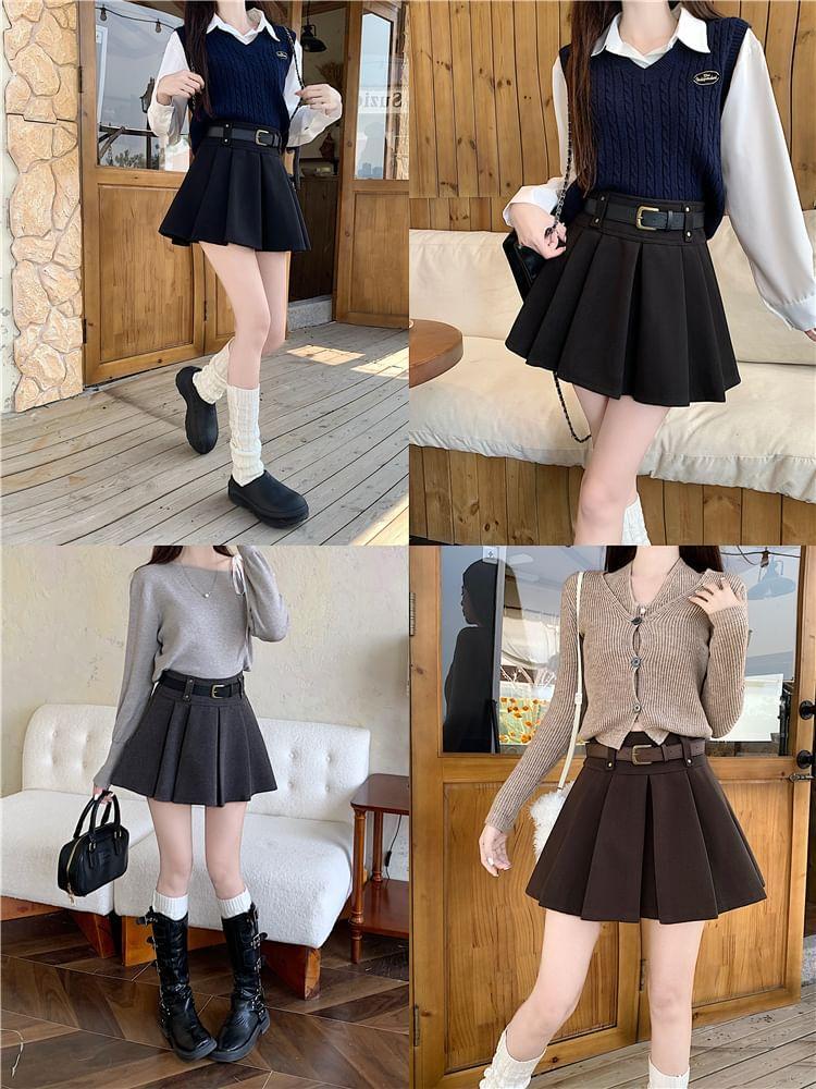 High Rise Plain Pleated Mini A-Line Skirt Product Image