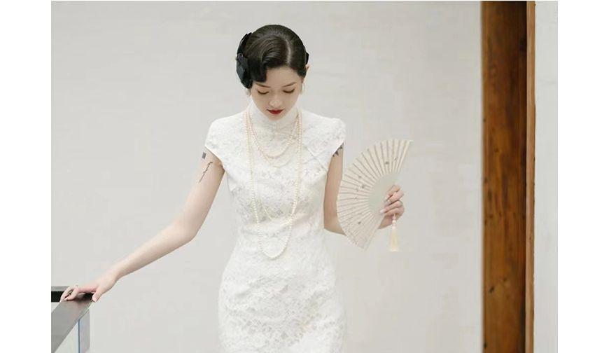 Cap-Sleeve Lace Mermaid Evening Gown Product Image