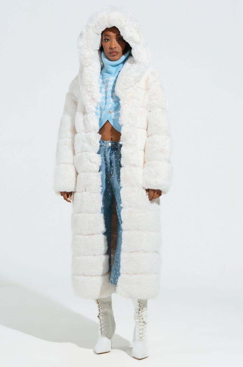 LUXE JENNY HOODED FAUX FUR TRENCH IN WHITE Product Image