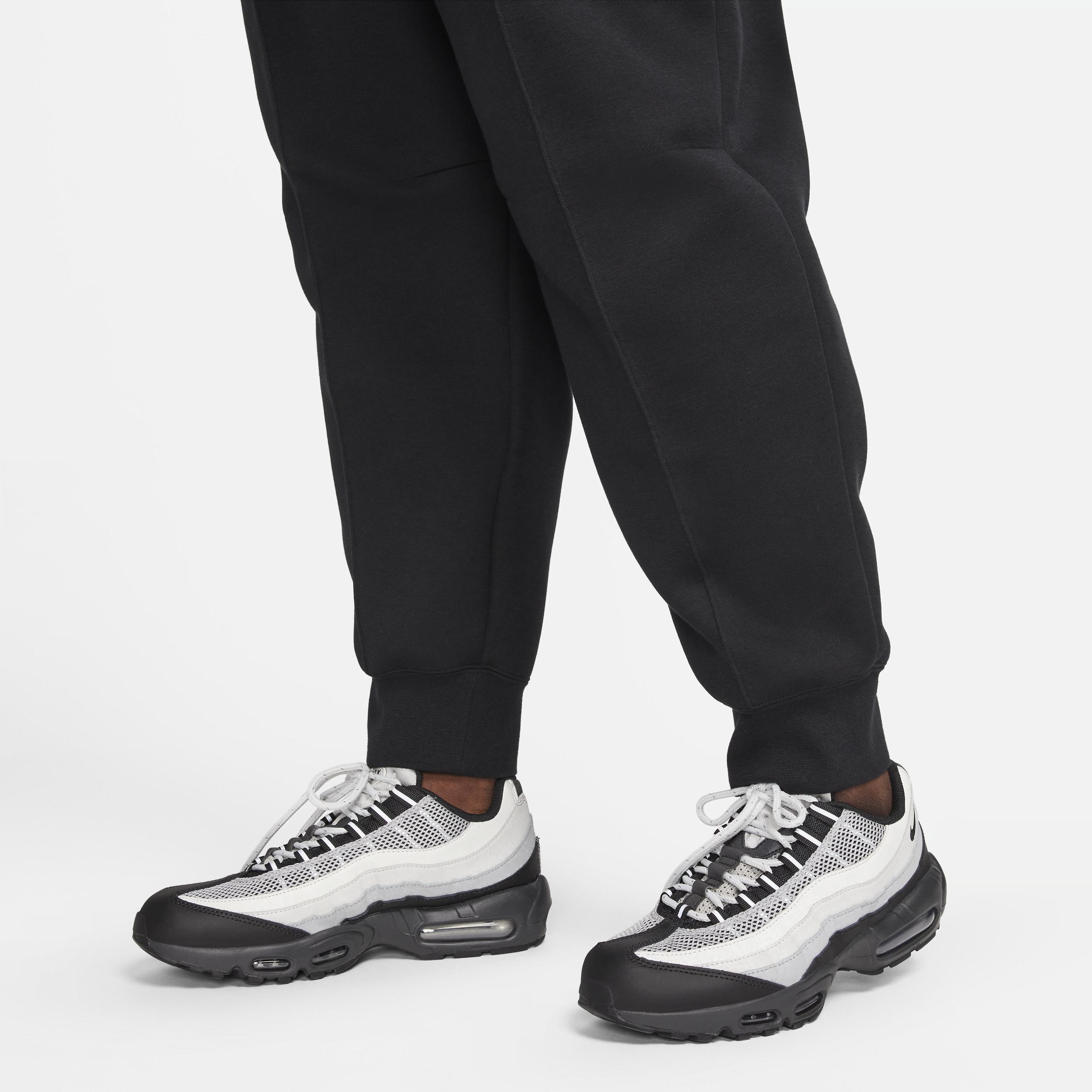 Women's Nike Sportswear Tech Fleece Mid-Rise Jogger Pants (Plus Size) Product Image