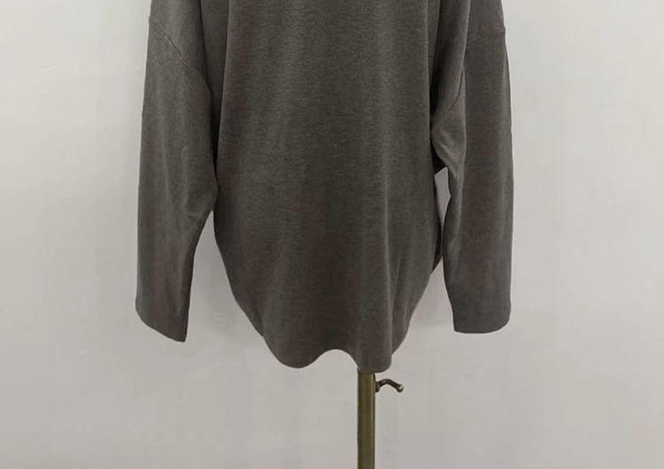 Long Sleeve Round Neck Plain T-Shirt Product Image