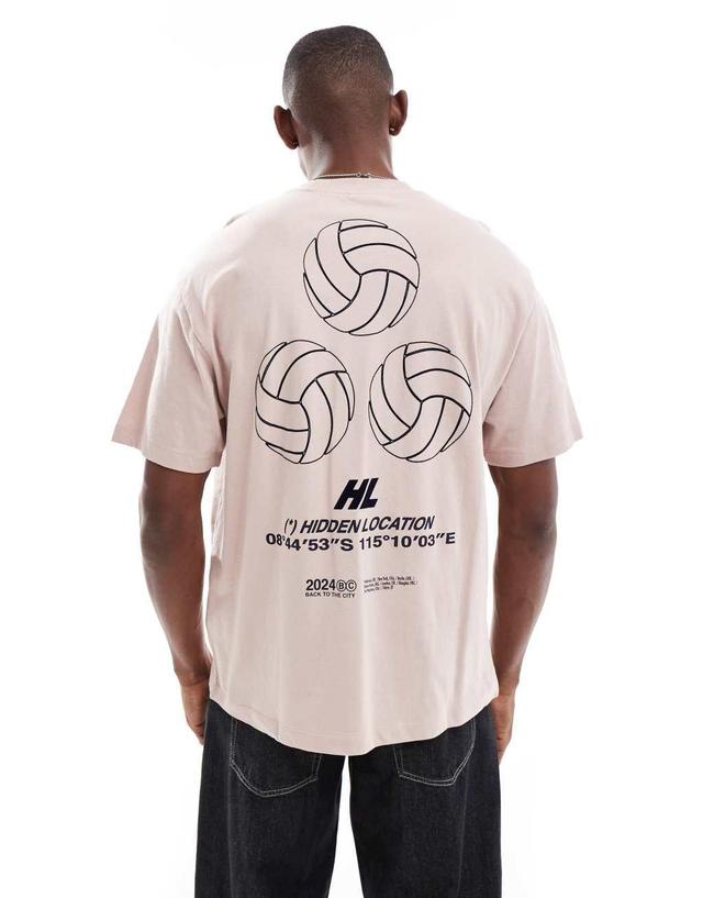 Bershka soccer printed T-shirt in pink  Product Image