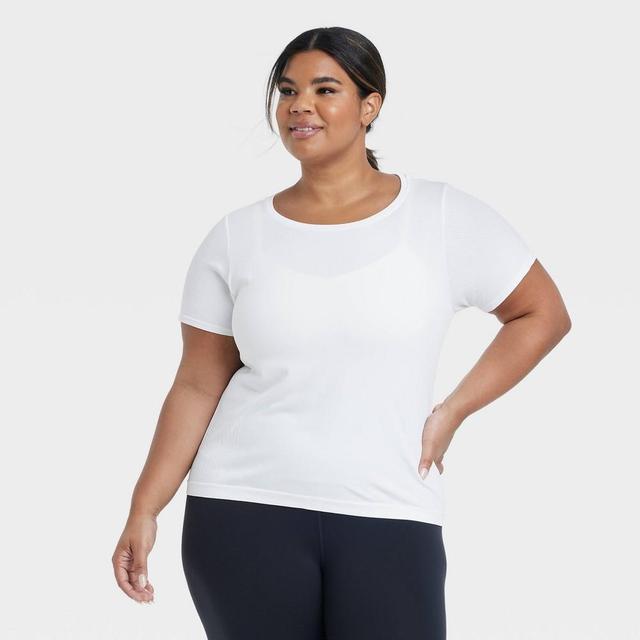 Womens Seamless Short Sleeve Shirt - All In Motion White Product Image