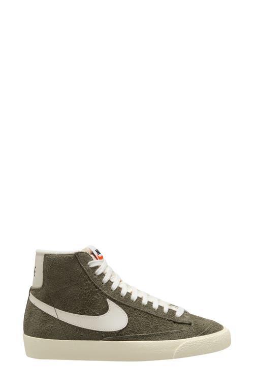 Nike Blazer Mid 77 Vintage Sneaker Product Image