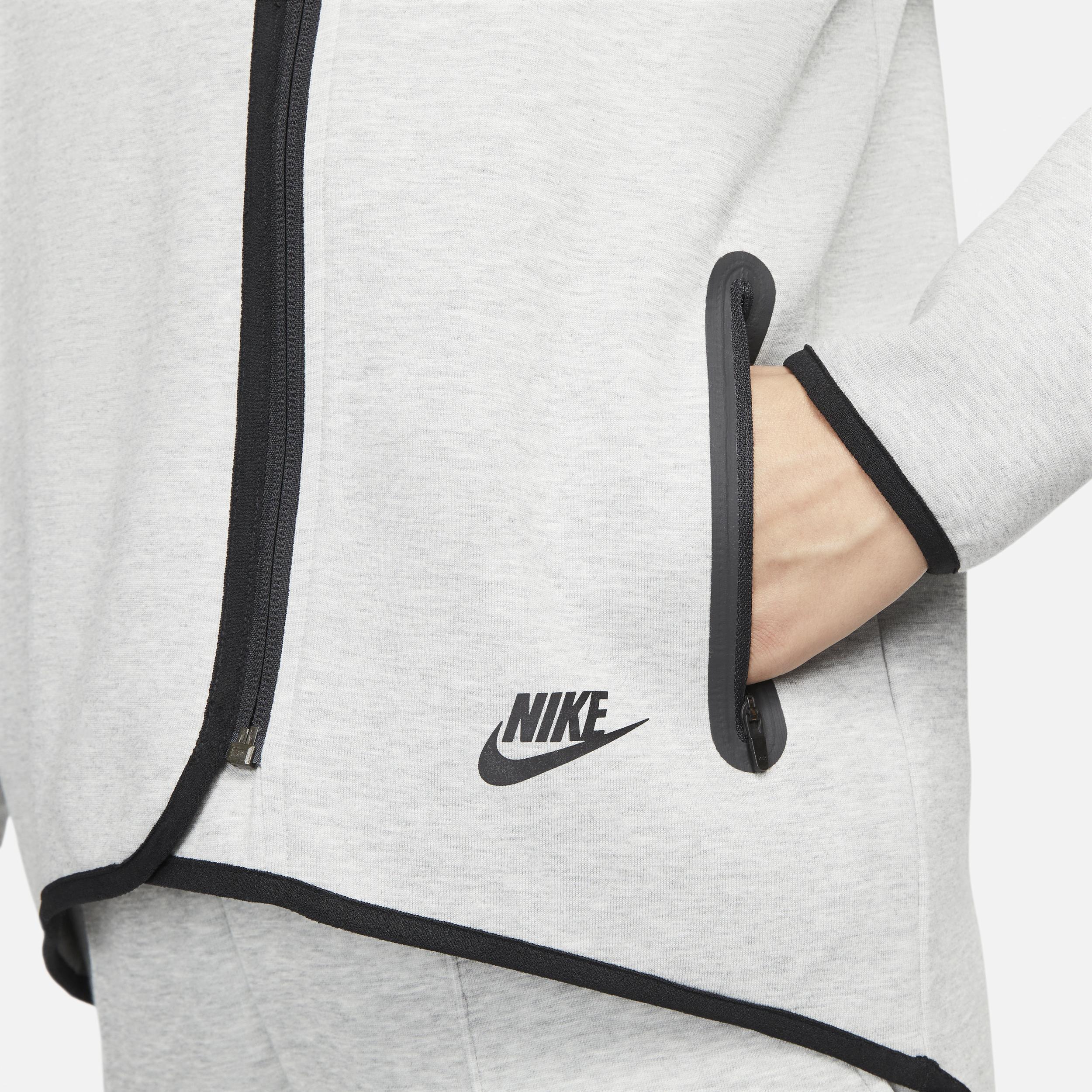 Women's Nike Sportswear Tech Fleece OG Loose Cape Product Image