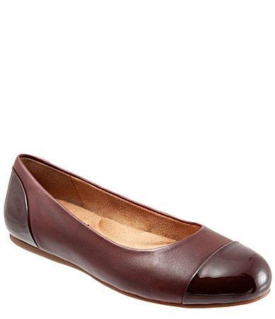 SoftWalk Sonoma Leather Cap Toe Ballerina Slip Product Image