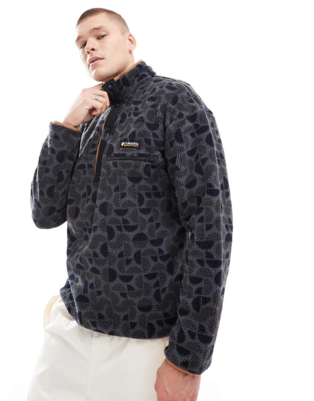 Columbia Helvetia II printed half snap fleece in black Product Image