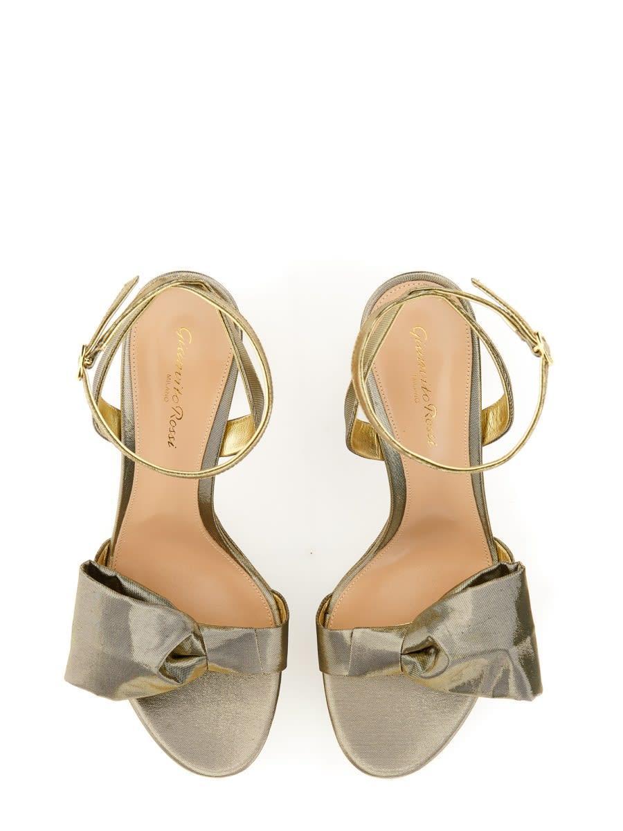 GIANVITO ROSSI Sandals In Gold Product Image