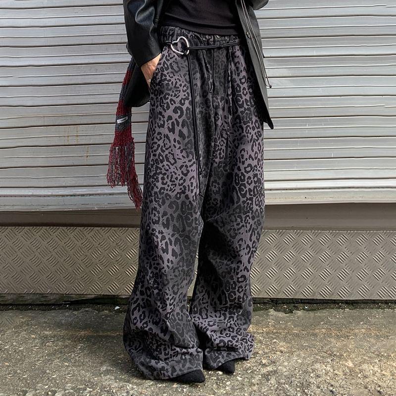 High Rise Leopard Wide Leg Pants Product Image