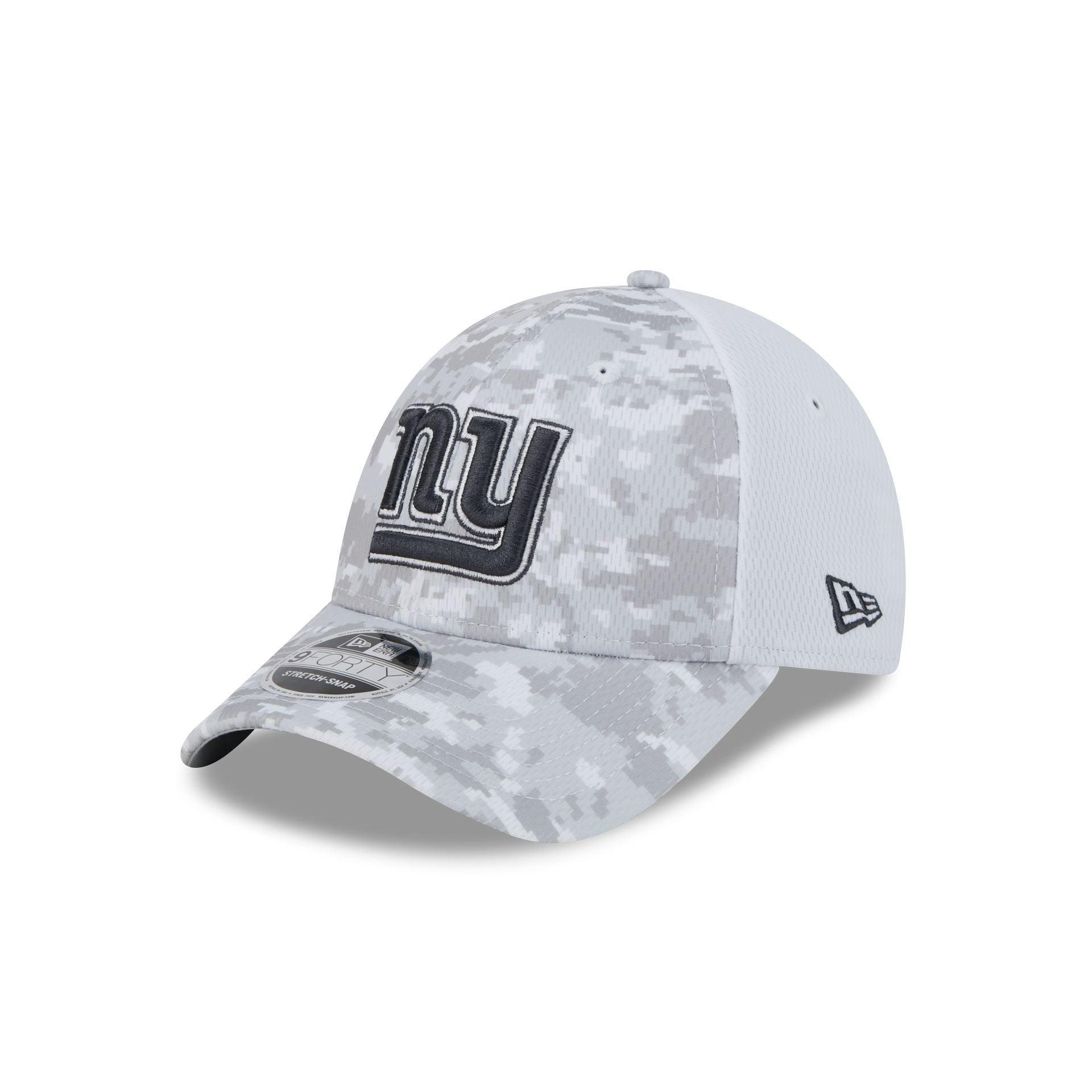 New York Giants 2024 Salute to Service 9FORTY Stretch-Snap Hat Male Product Image