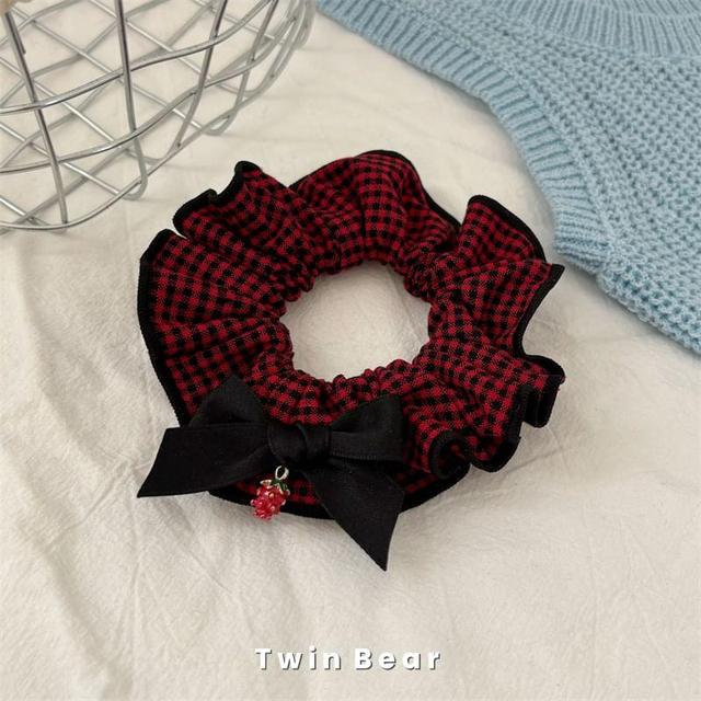 Bow Plaid Scrunchie Product Image