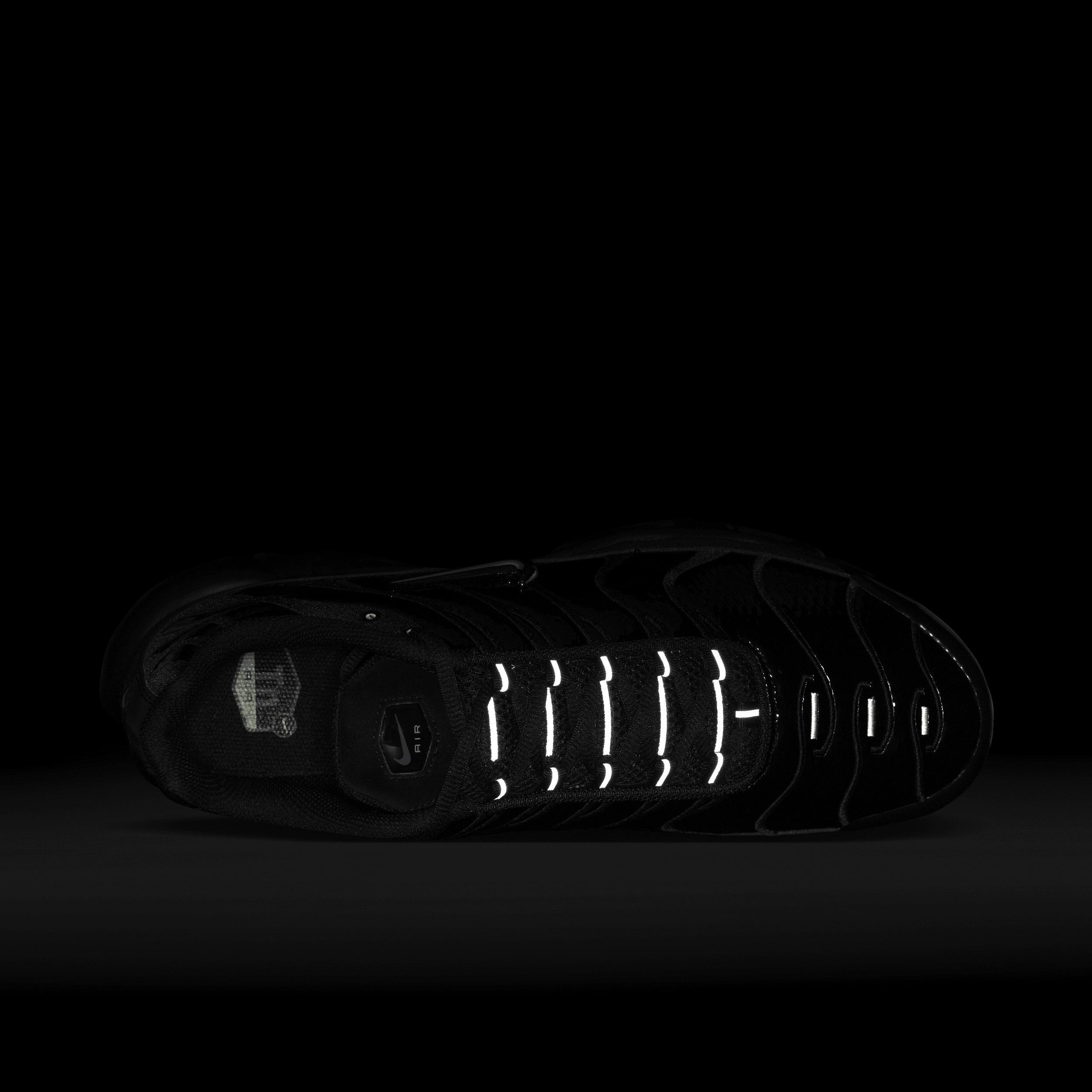 Nike Men's Air Max Plus Shoes Product Image