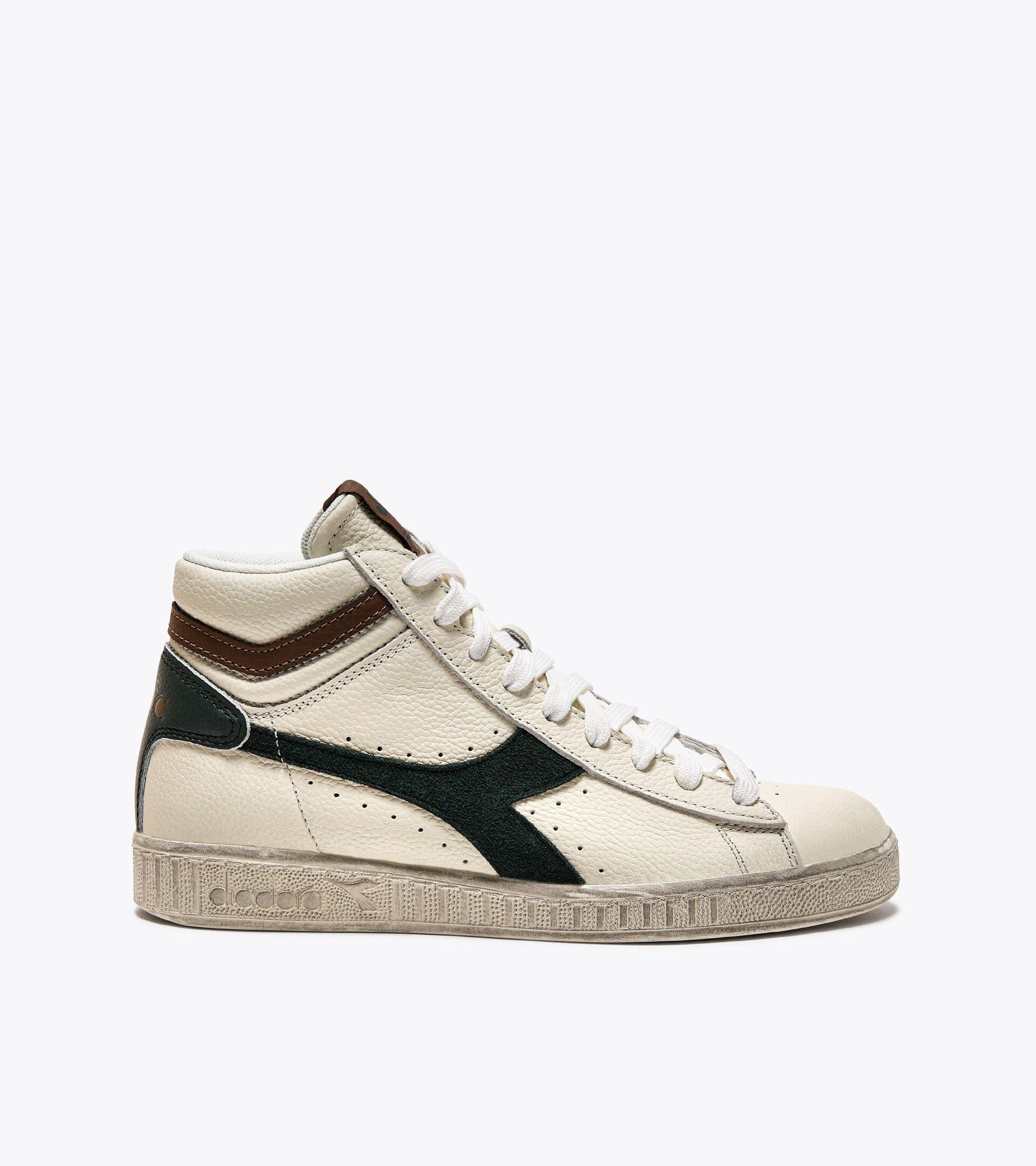 GAME L HIGH WAXED SUEDE POP Product Image