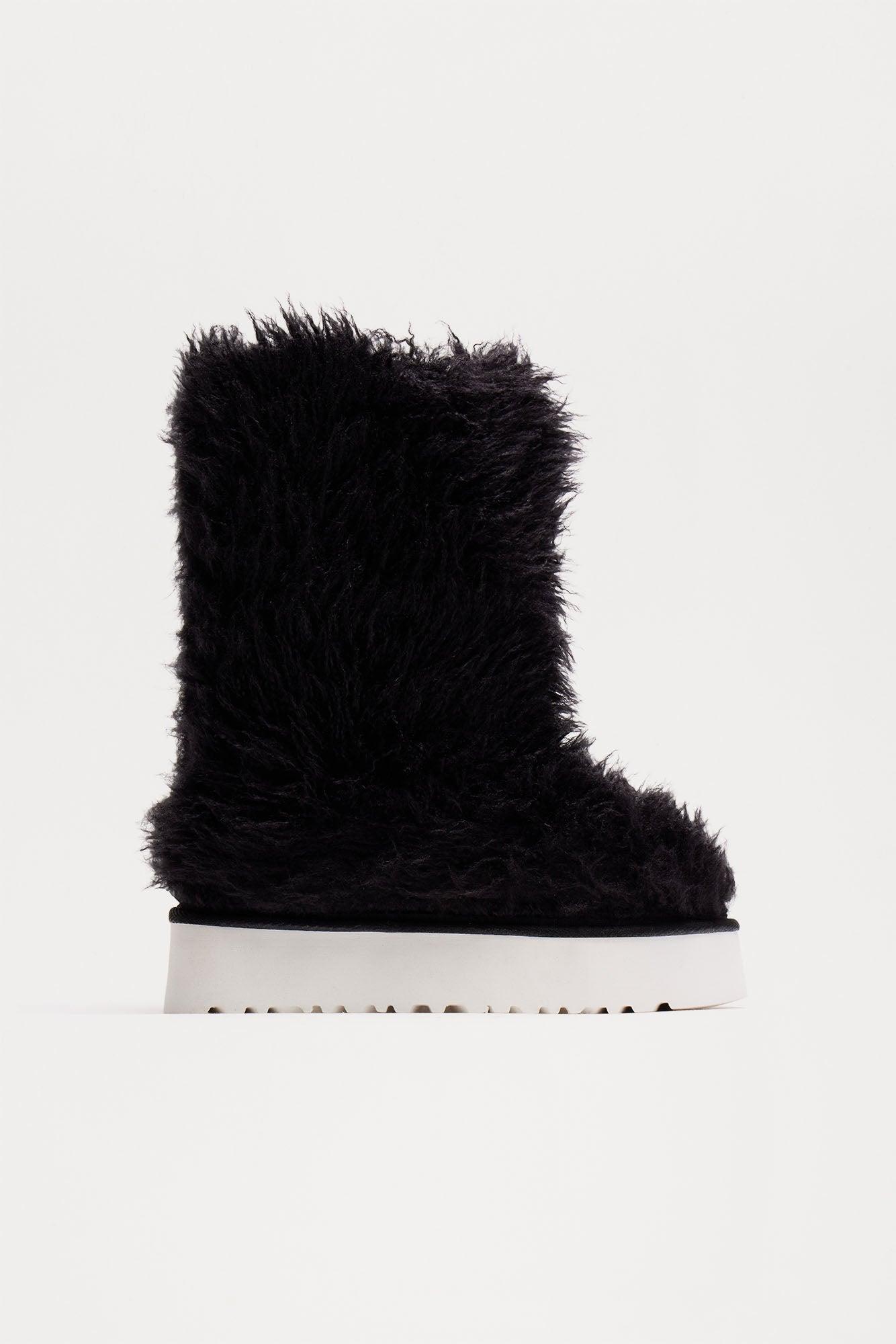 Ontario Faux Fur Boots - Black Product Image