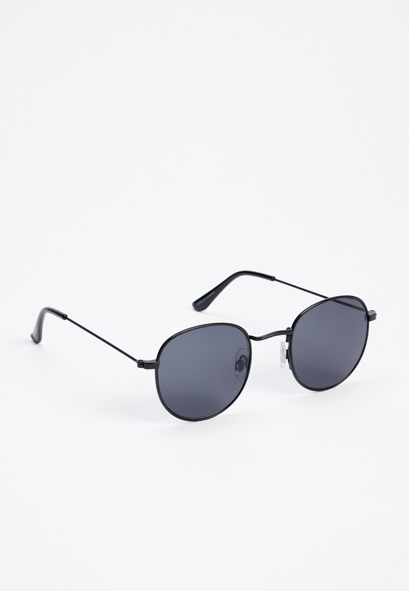 Black Metal Round Sunglasses product image