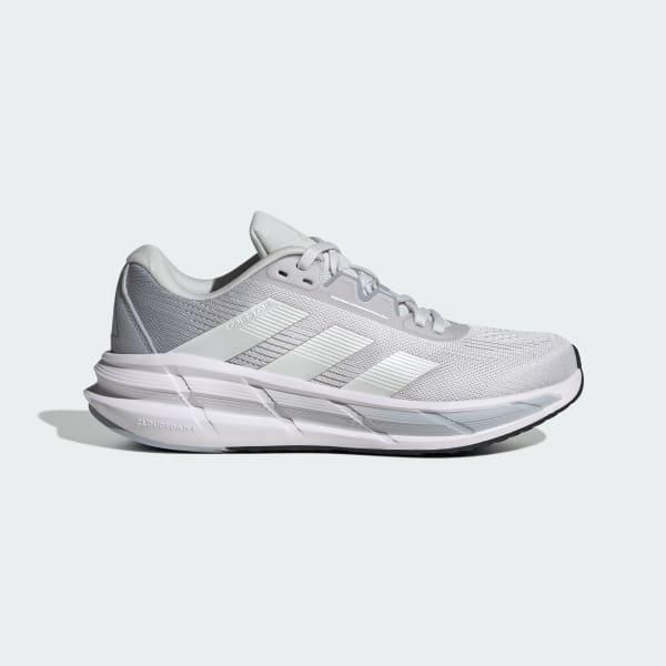 Questar 3 Running Shoes Product Image