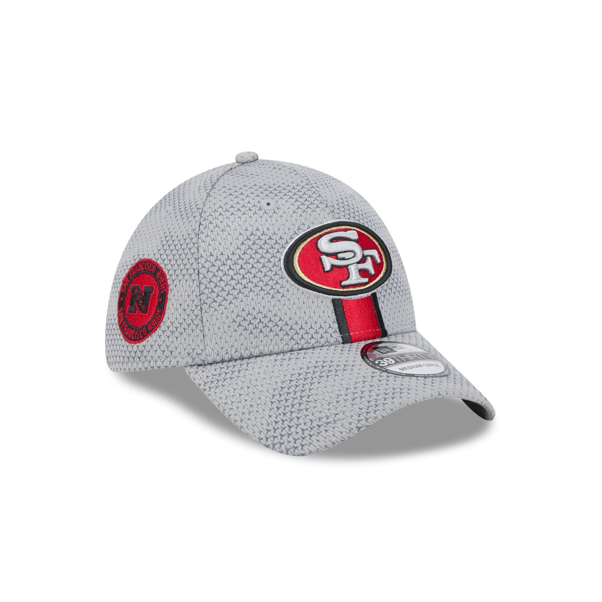 San Francisco 49ers 2024 Sideline Gray 39THIRTY Stretch Fit Hat Male Product Image