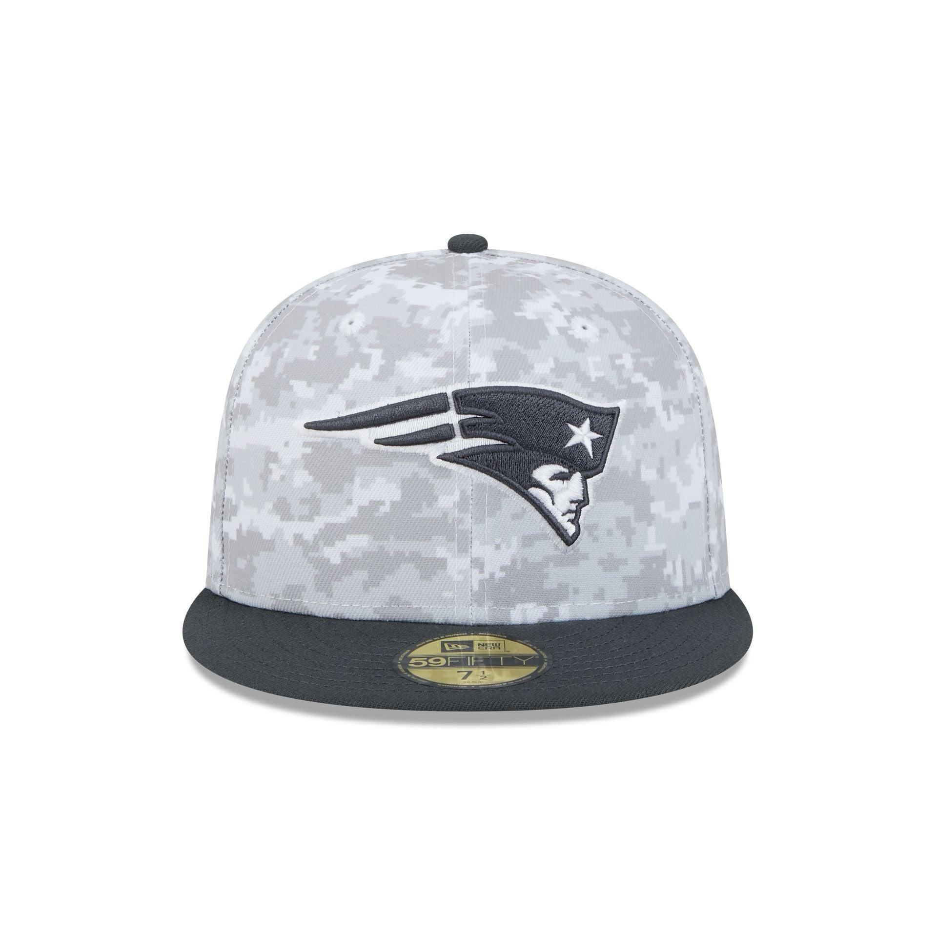 New England Patriots 2024 Salute to Service 59FIFTY Fitted Hat Male Product Image