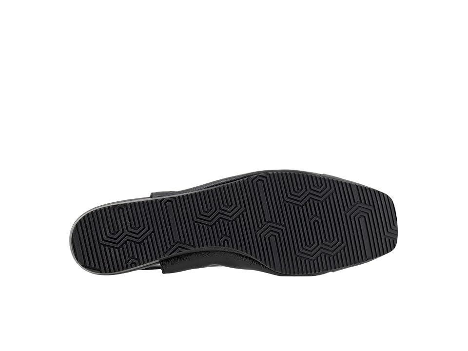 SoftWalk Vittoria Women's Flat Shoes Product Image