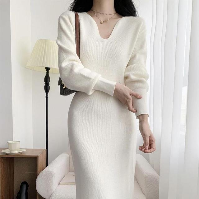 Long-Sleeve V-Neck Plain Ribbed Midi Sheath Knit Dress Product Image