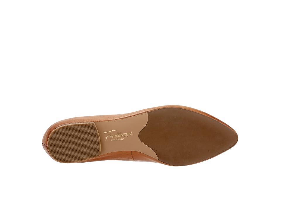 Trotters Estee (Caramel) Women's Slip-on Dress Shoes Product Image