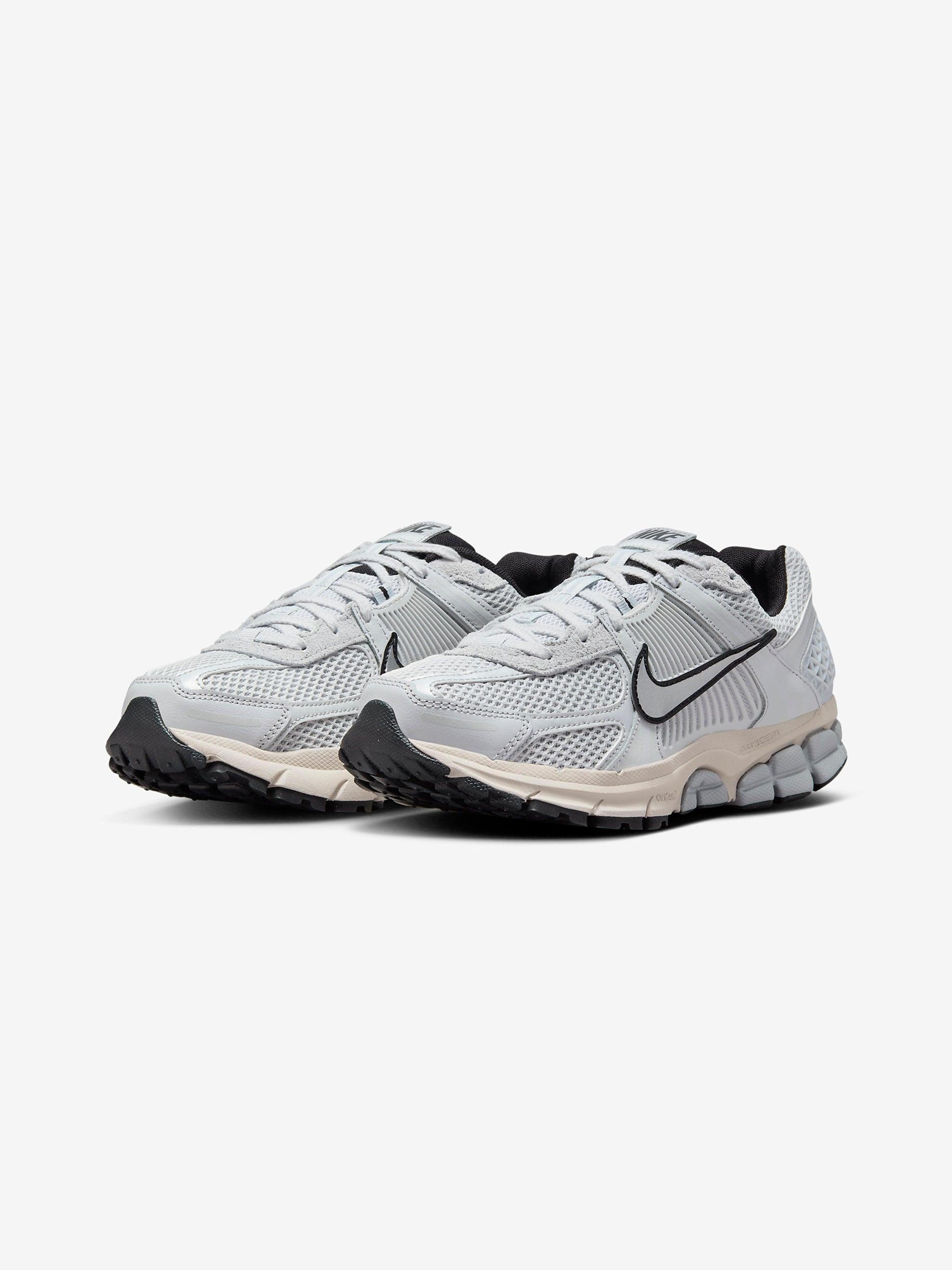 Nike Zoom Vomero 5 (Pure Platinum/Chrome/Lt.Orewood Brwn) Product Image