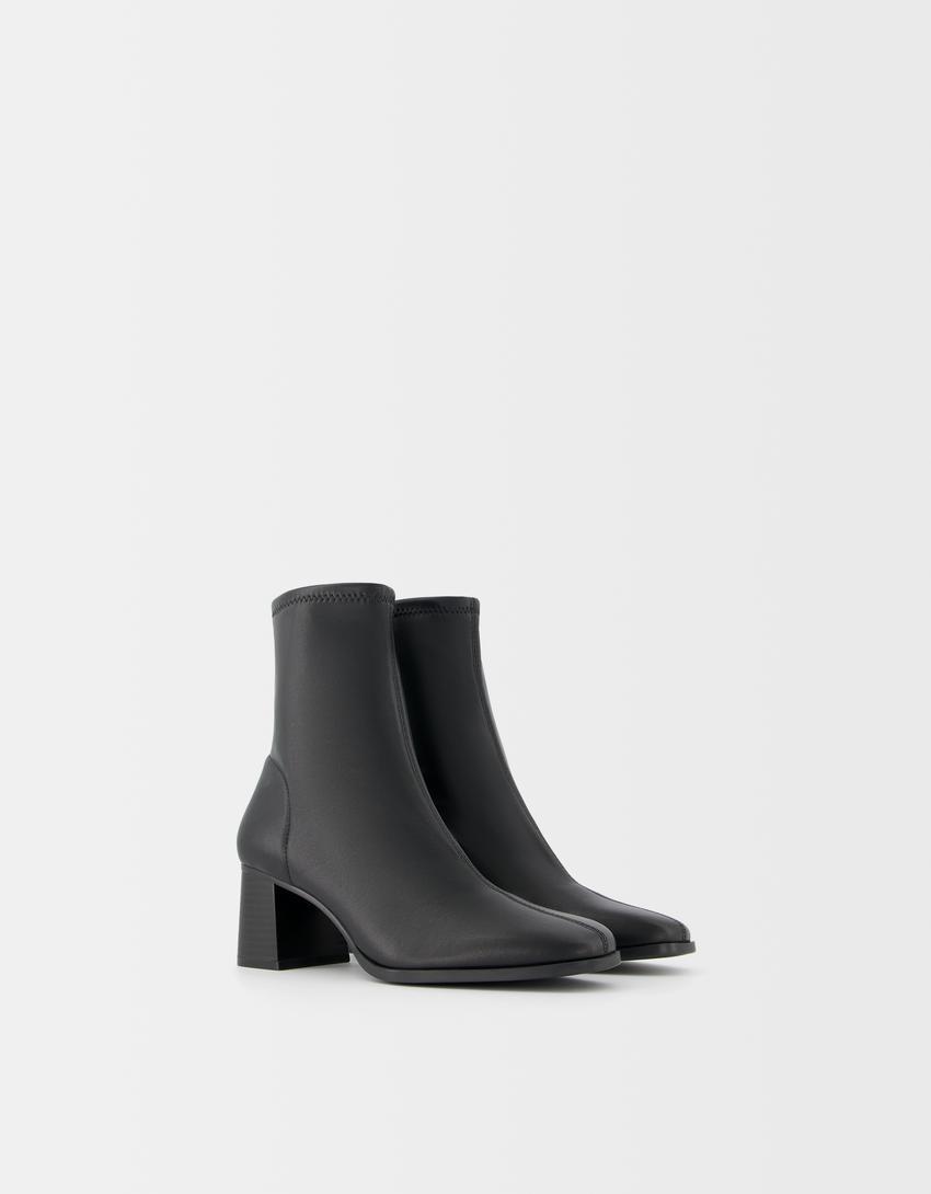 Fitted block-heel ankle boots Product Image