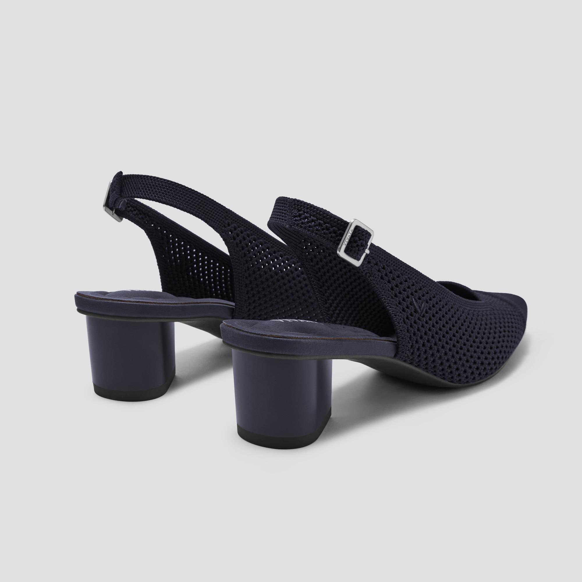 Pointed-Toe Slingback Sandals (Leah Pro) Product Image