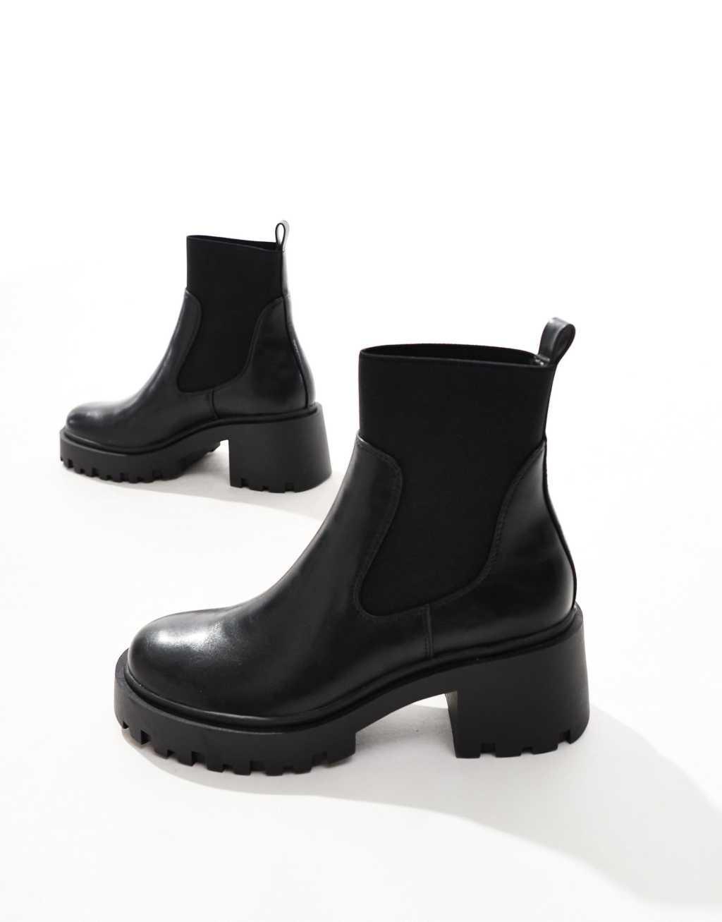 ASOS DESIGN Rowan chunky chelsea boots in black Product Image