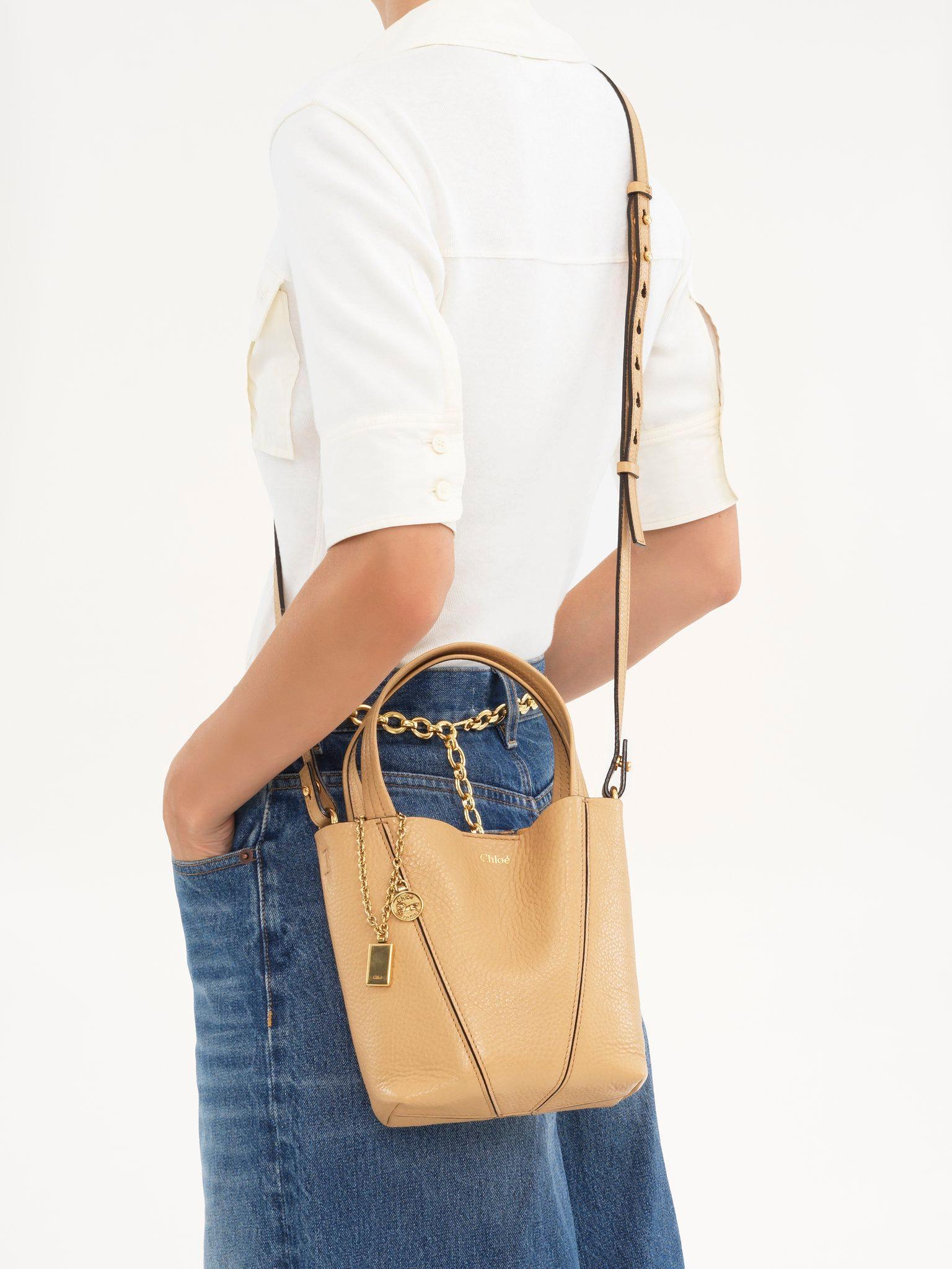 Small Chloé Spin tote bag in grained leather Product Image