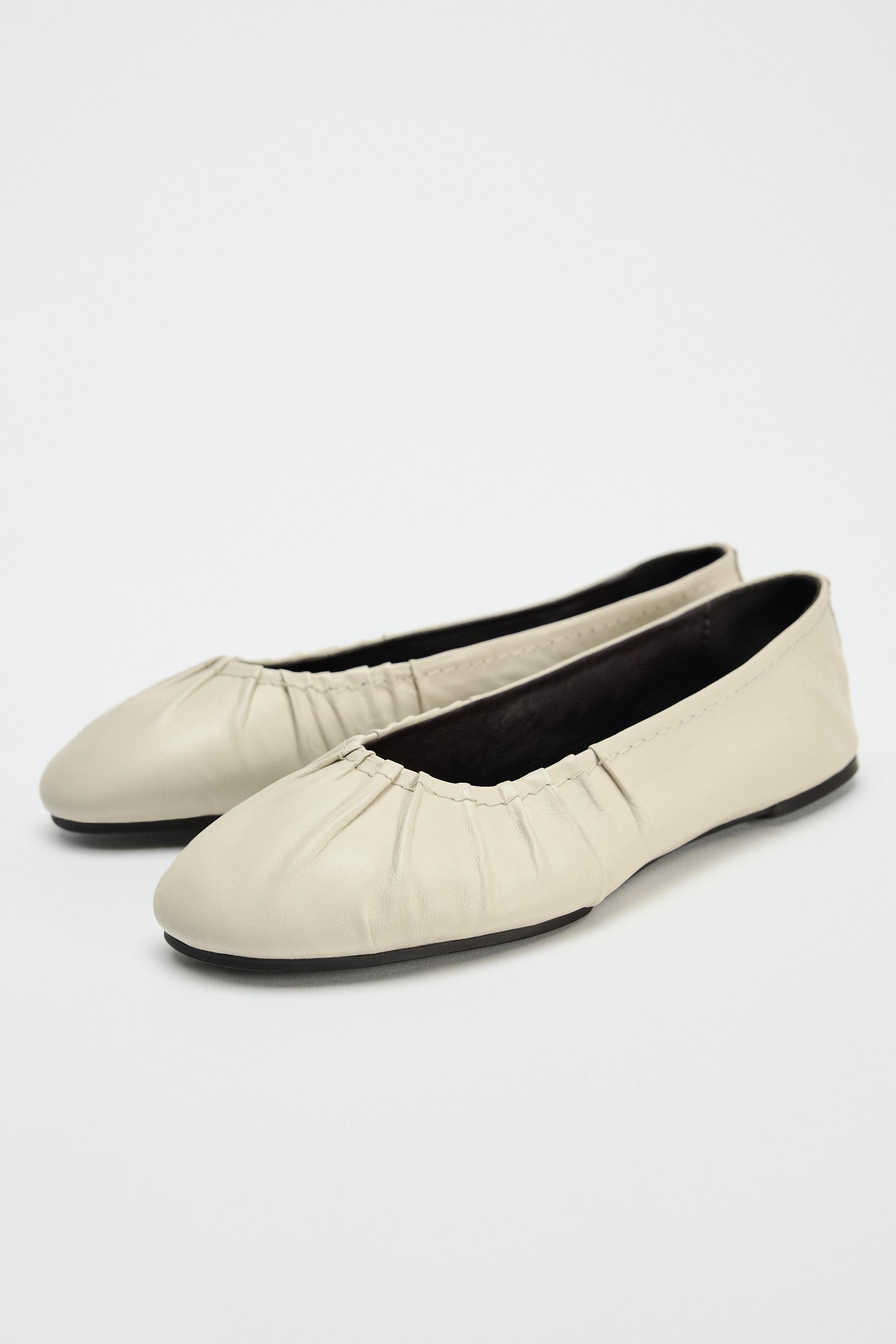 LEATHER BALLET FLATS Product Image