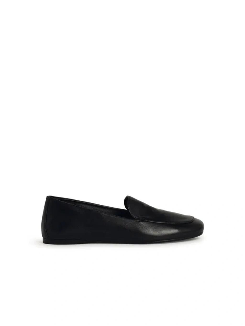 KHAITE Monroe Leather Ballerina Loafers In Schwarz Product Image