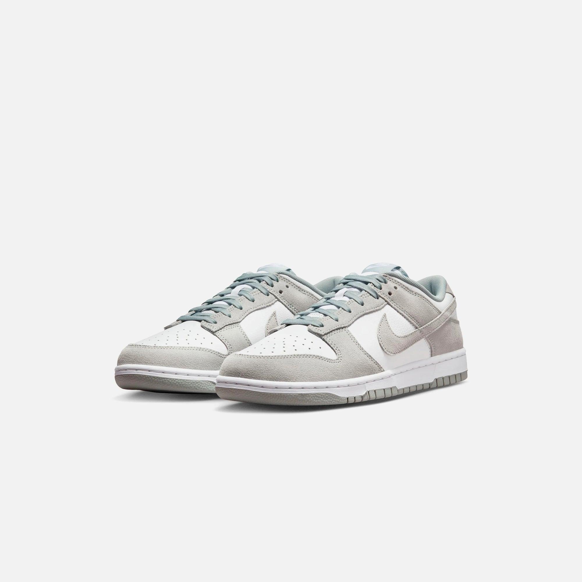 Nike Dunk Low Retro SE - White / Light Pumice Male Product Image