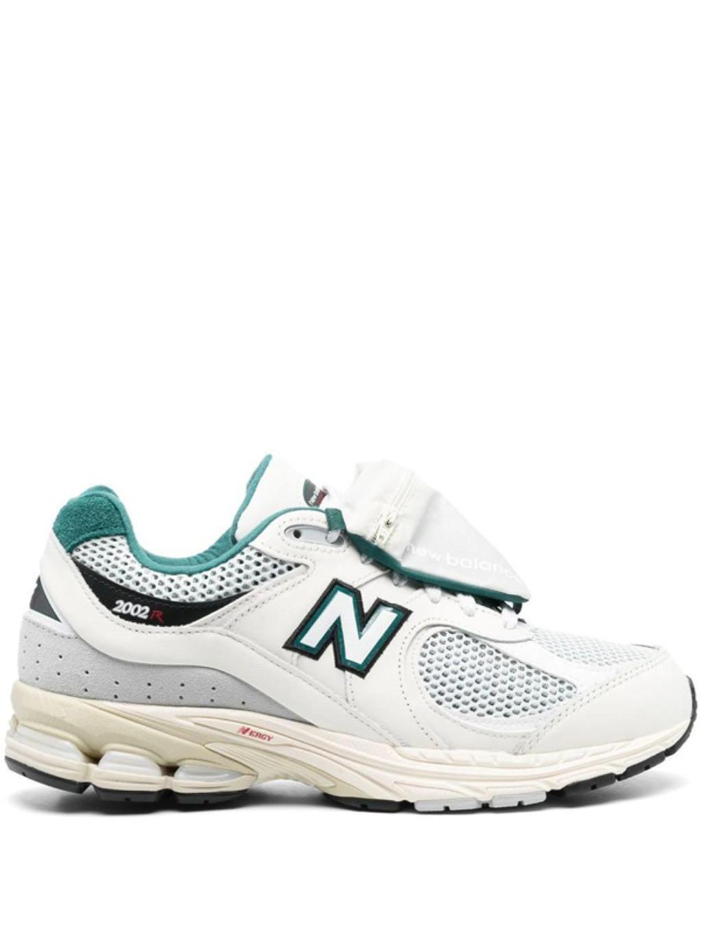 NEW BALANCE 2002 Sneakers In White Product Image