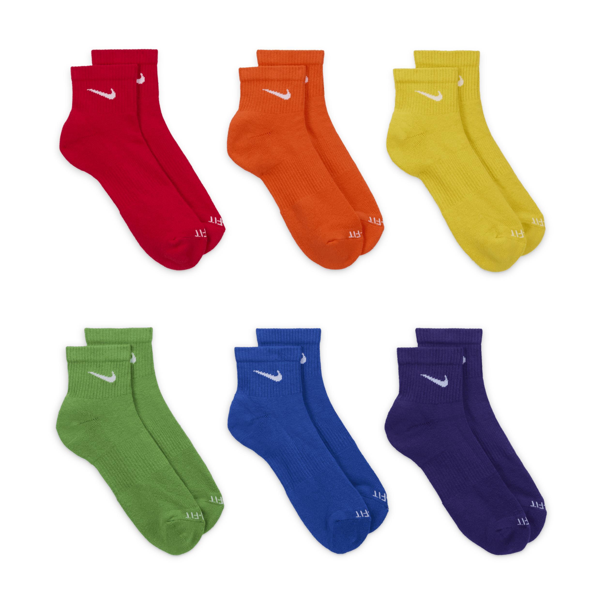 Nike Men's Everyday Plus Cushioned Training Ankle Socks (6 Pairs) Product Image