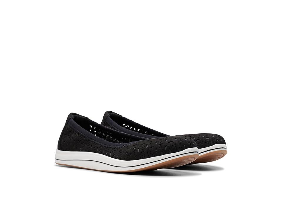 Clarks Breeze Roam Textile) Women's Flat Shoes Product Image