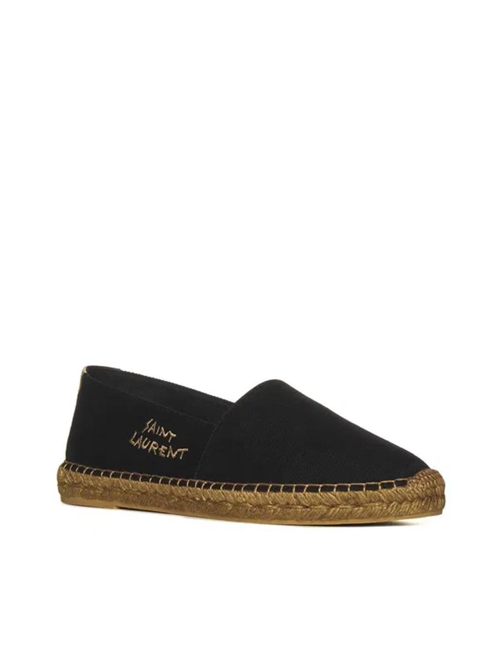 Low Shoes In Black Product Image