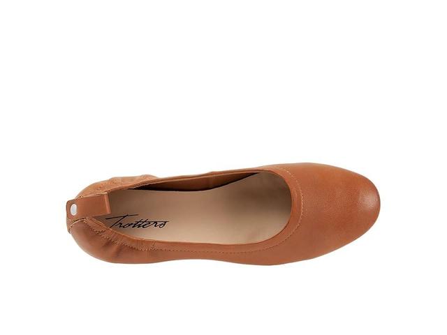 Trotters Gia Leather Flats Product Image