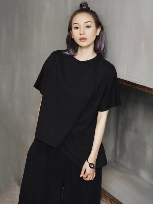 Cropped Wrinkle Solid T-shirt Product Image