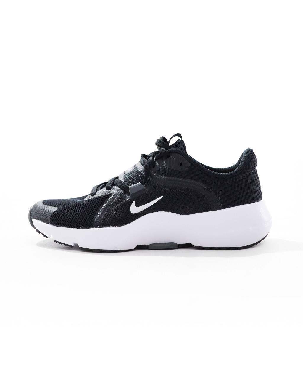 Nike Training In-Season 13 sneakers in black and white Product Image