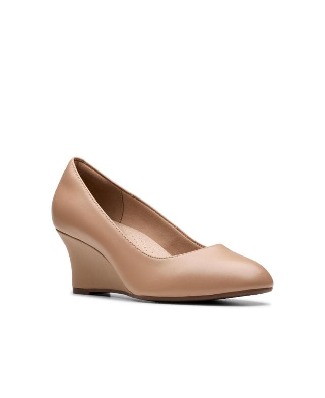 Clarks Womens Collection Olivette Cultured Pearl Pumps Product Image