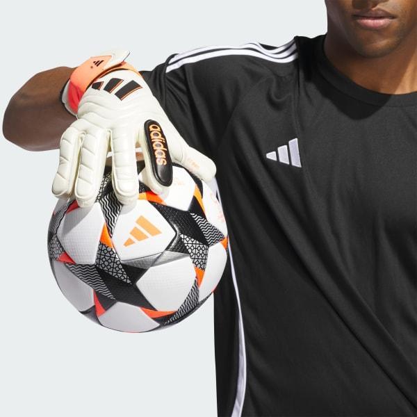 Copa Pro Goalkeeper Gloves Product Image