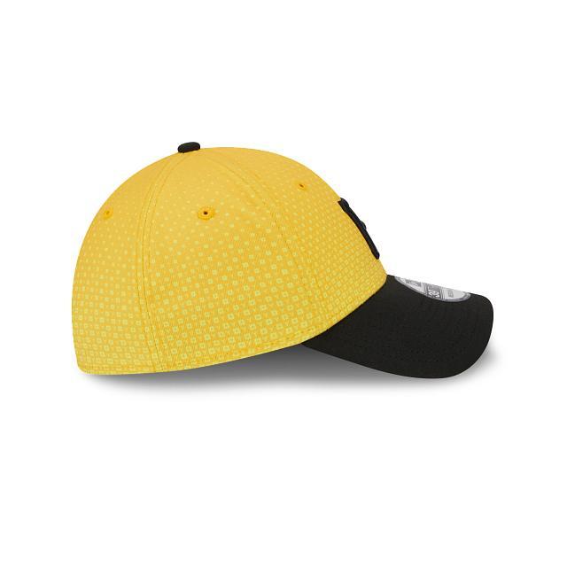 Pittsburgh Pirates City Connect 39THIRTY Stretch Fit Hat Male Product Image