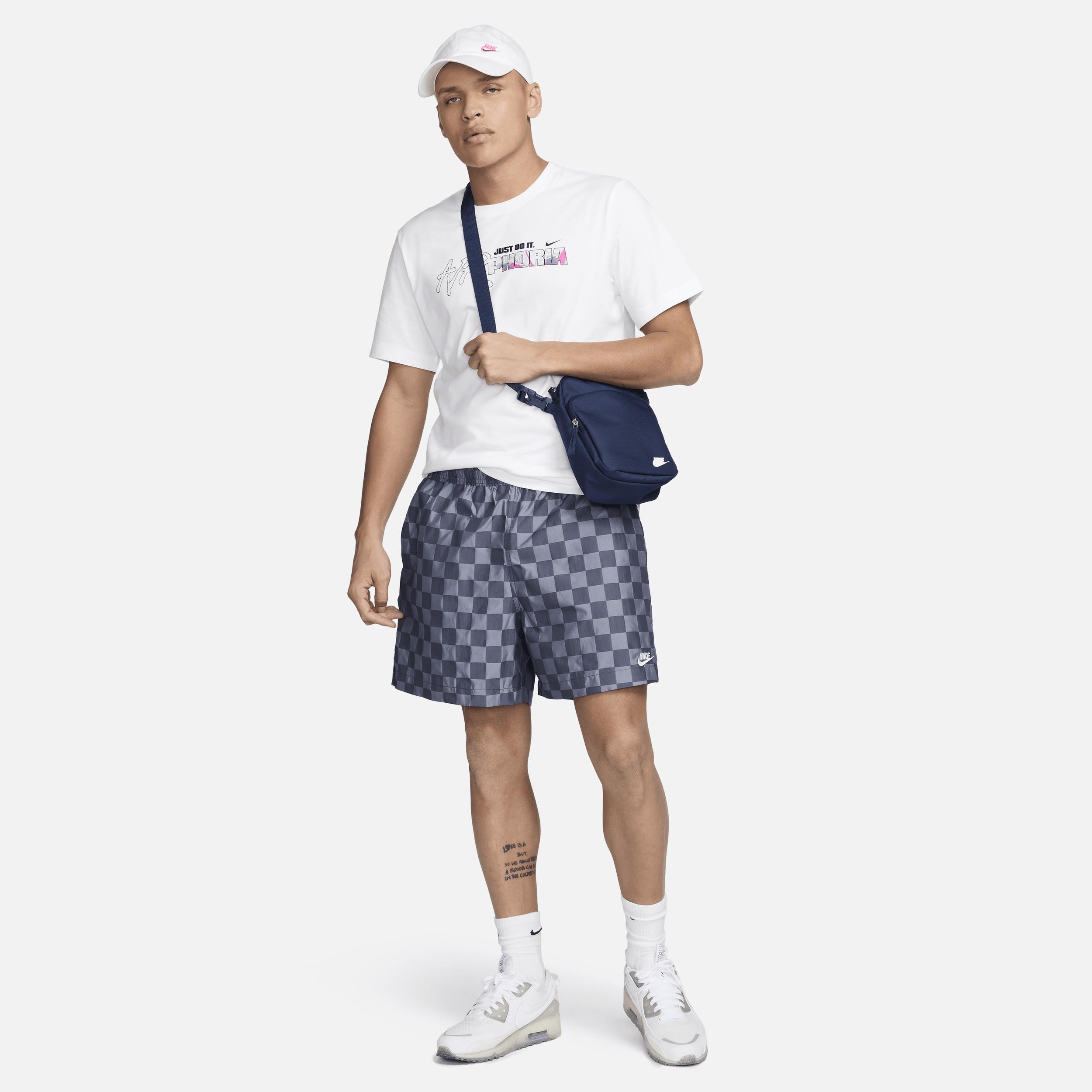 Nike Men's Club Flow Shorts Product Image