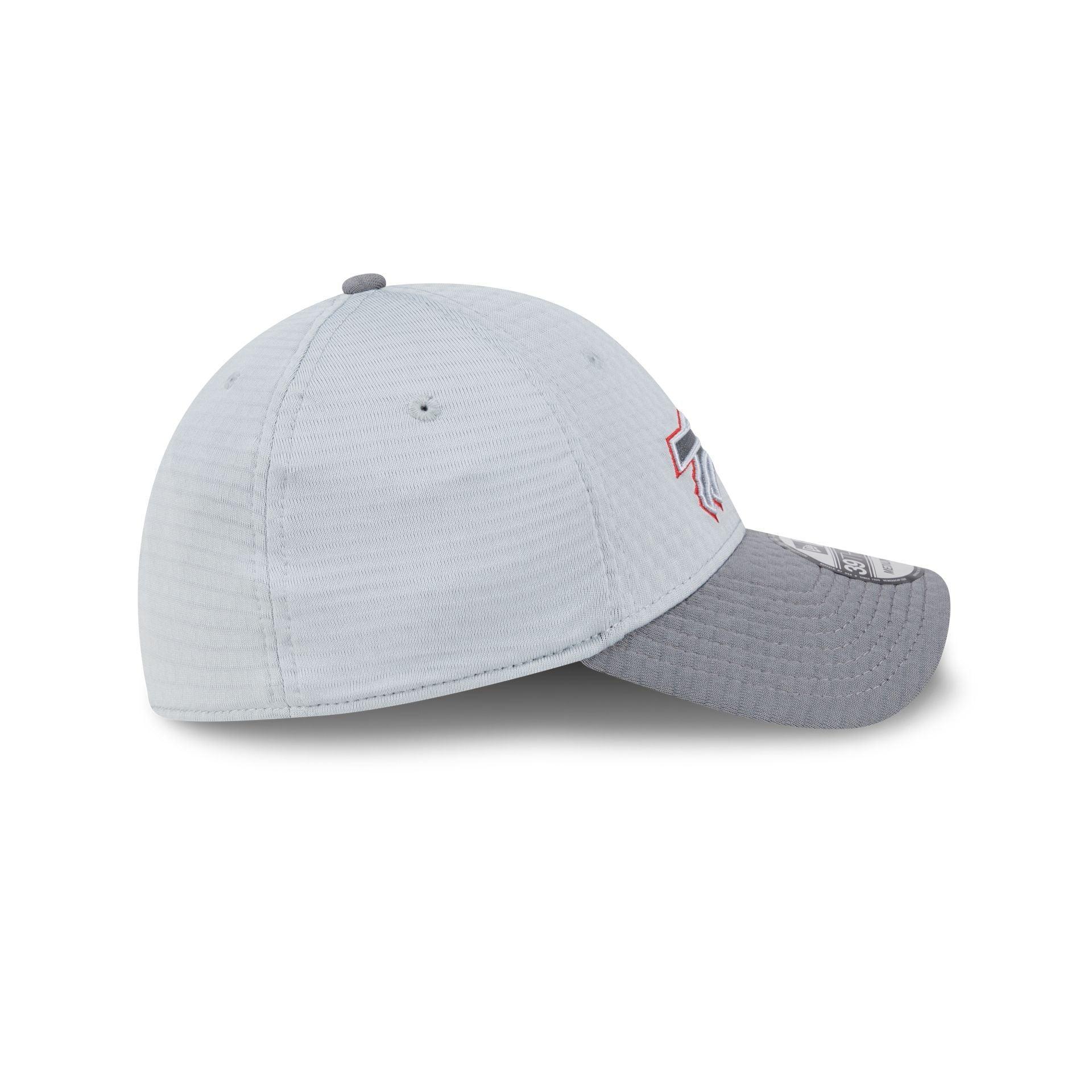 Buffalo Bills 2024 Training Gray 39THIRTY Stretch Fit Hat Male Product Image