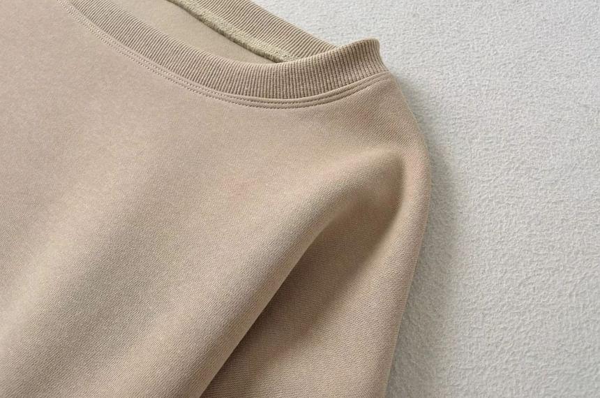 Long-Sleeve Crew Neck Plain Sweatshirt Product Image