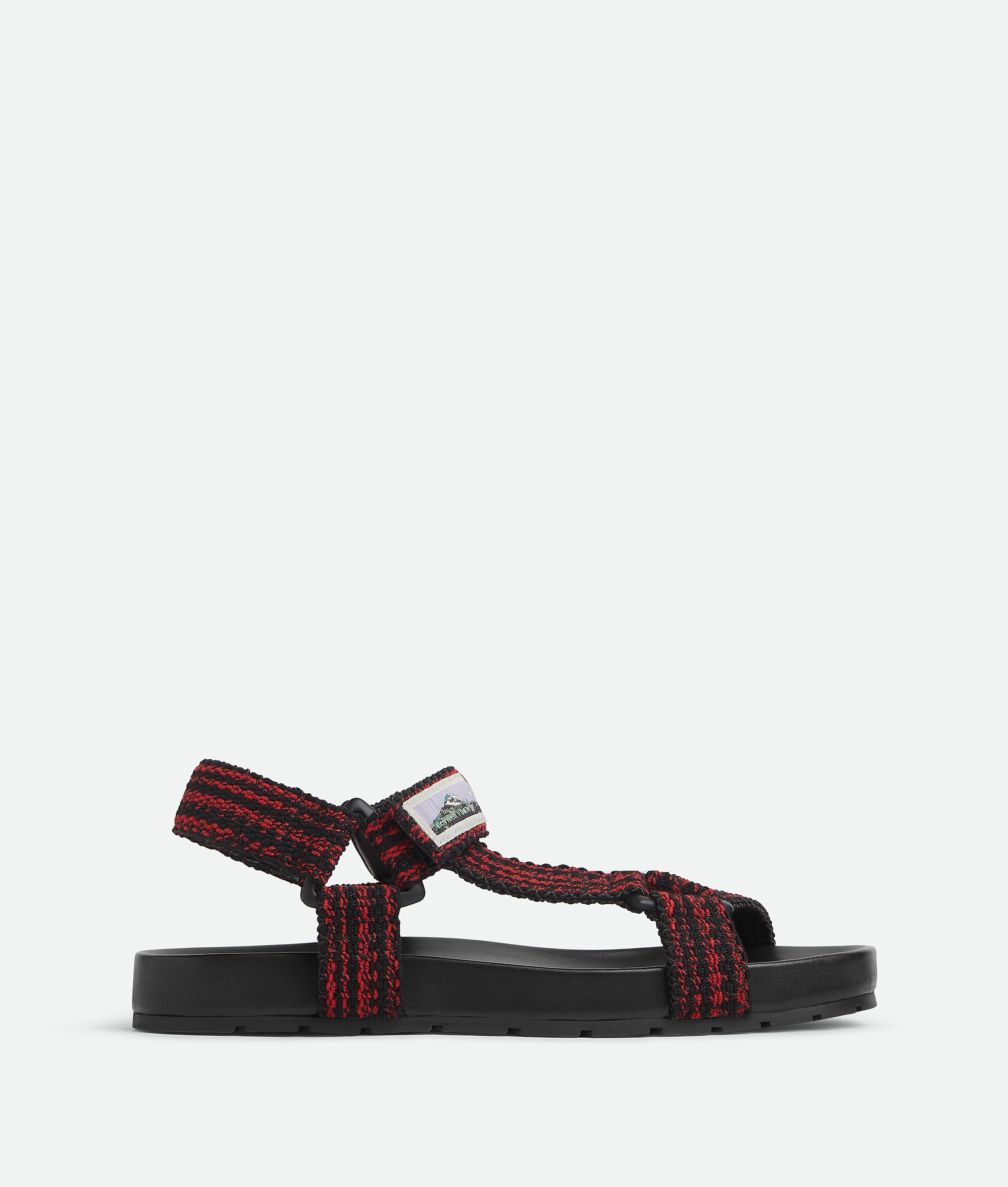 Men's Trip Sandal in Black/carmine Product Image