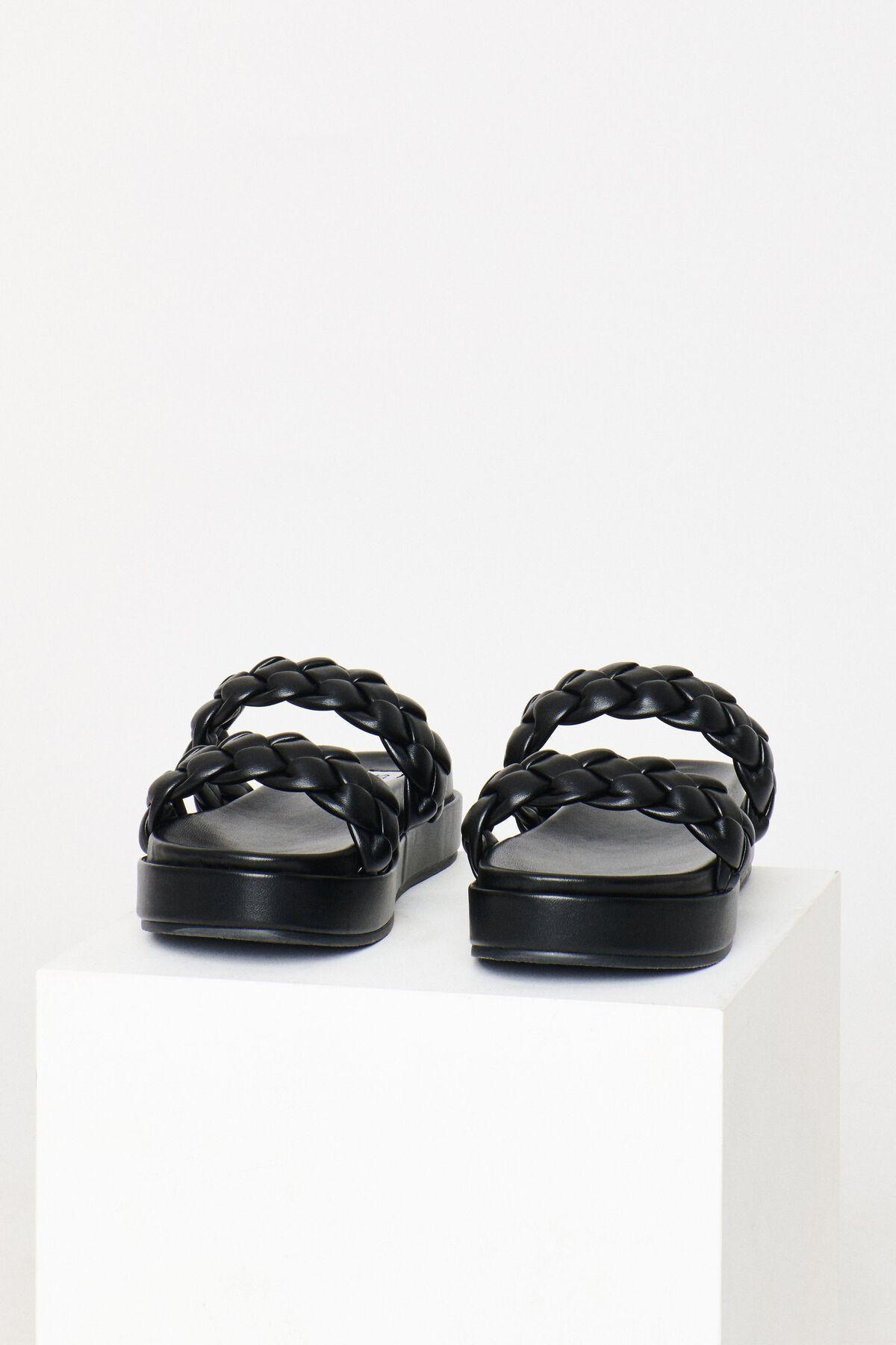 STEVE MADDEN Paty Sandal  Product Image