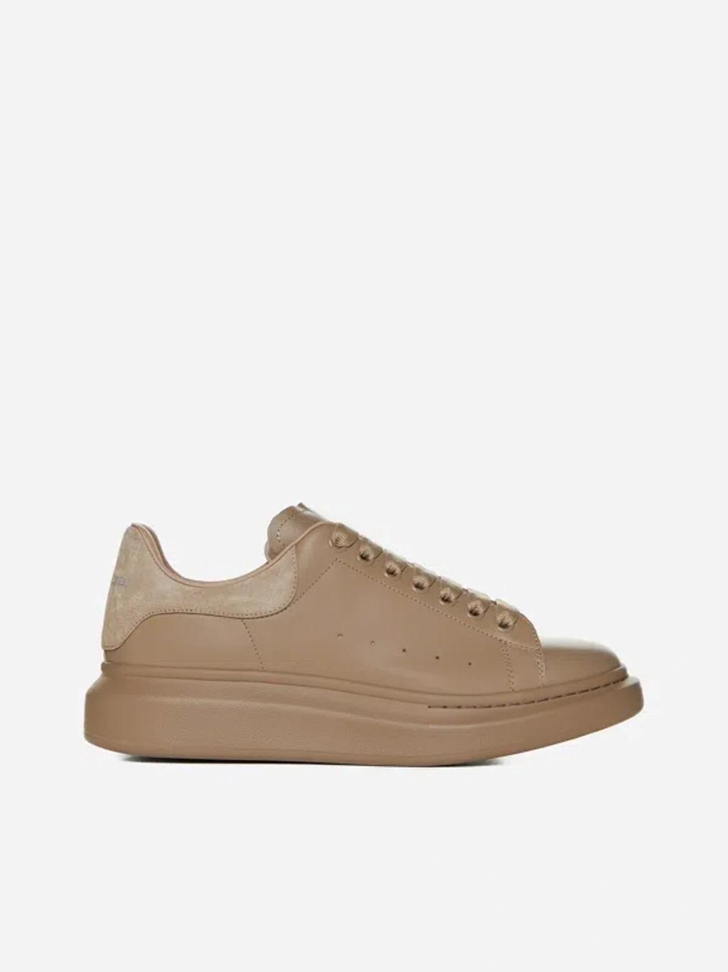 Sneaker Oversize In Stone Product Image